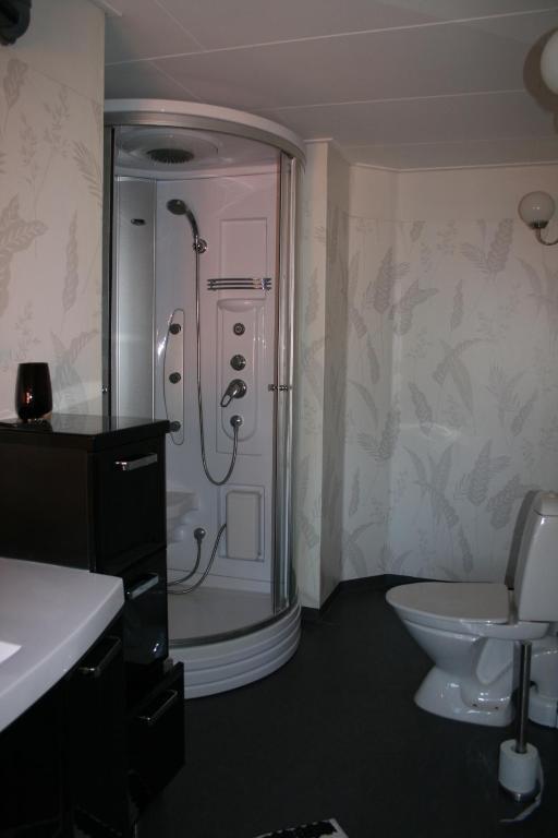 Villa Graesdalen คาร์ลสตัด ภายนอก รูปภาพ